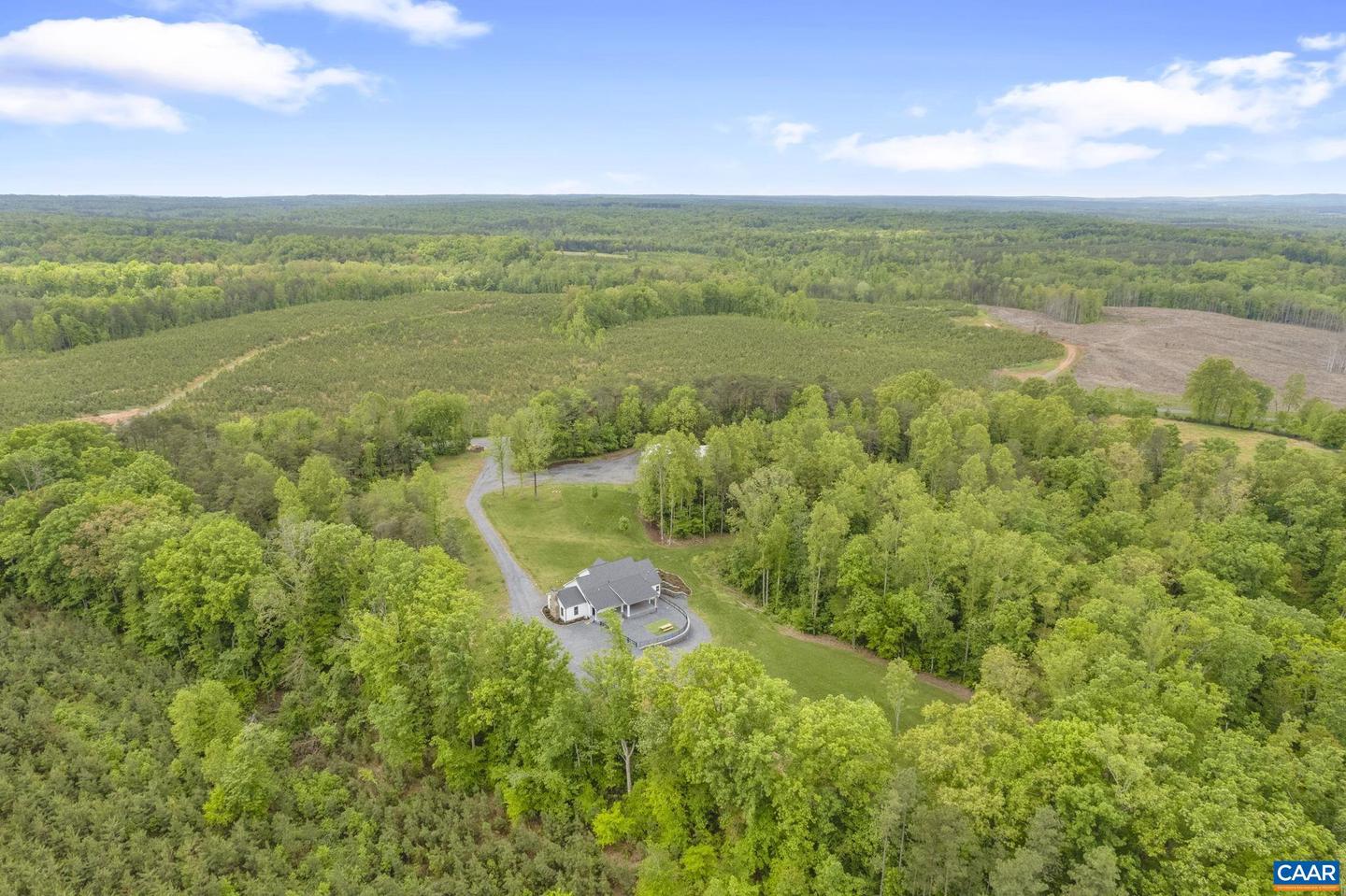 3162 OAK HILL RD, BUCKINGHAM, Virginia 23921, 3 Bedrooms Bedrooms, ,3 BathroomsBathrooms,Residential,For sale,3162 OAK HILL RD,664363 MLS # 664363
