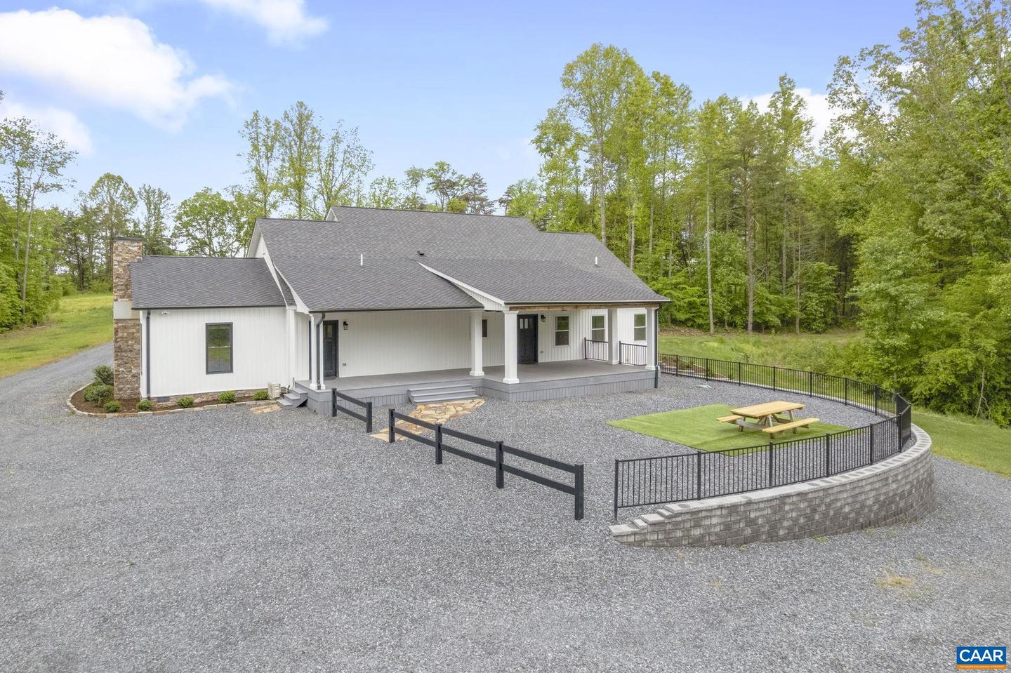 3162 OAK HILL RD, BUCKINGHAM, Virginia 23921, 3 Bedrooms Bedrooms, ,3 BathroomsBathrooms,Residential,For sale,3162 OAK HILL RD,664363 MLS # 664363