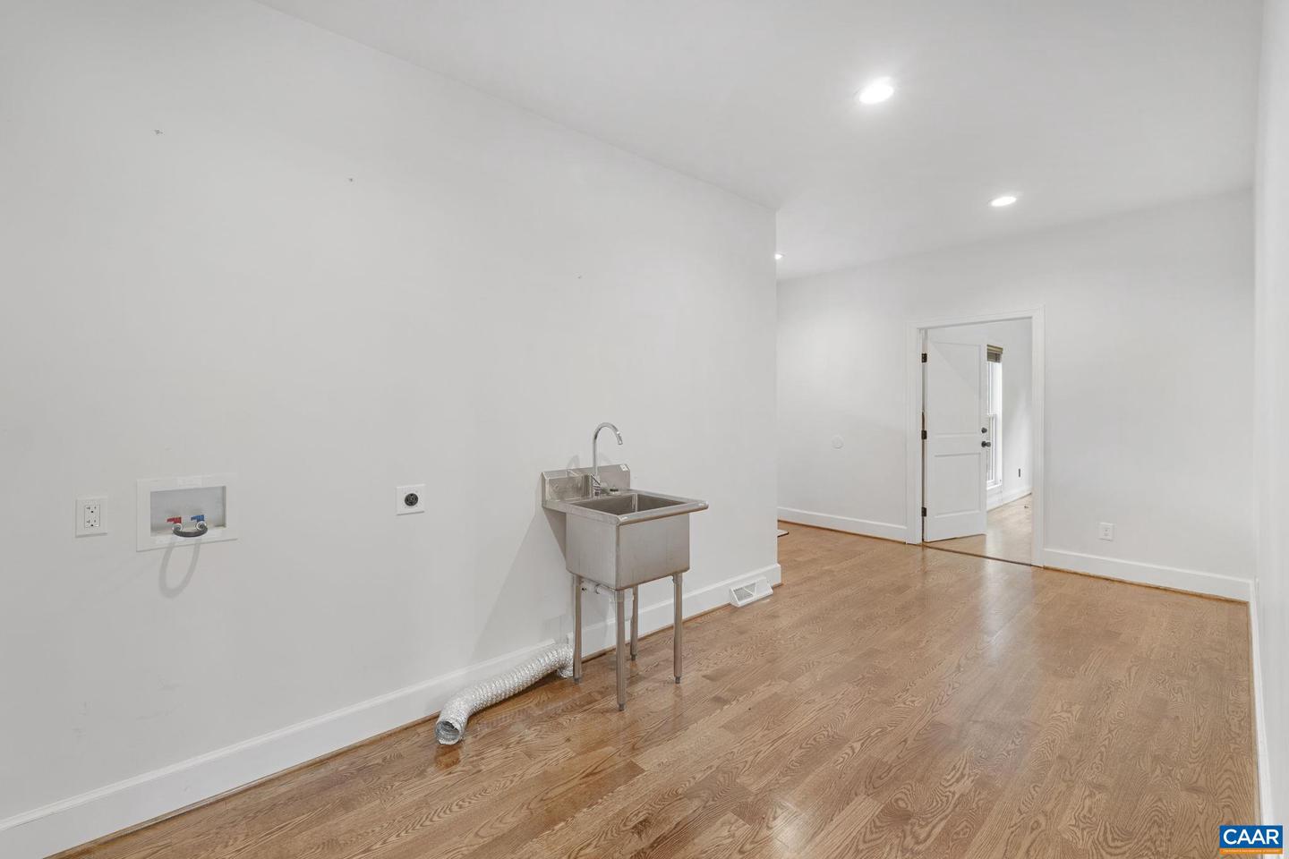 3162 OAK HILL RD, BUCKINGHAM, Virginia 23921, 3 Bedrooms Bedrooms, ,3 BathroomsBathrooms,Residential,For sale,3162 OAK HILL RD,664363 MLS # 664363
