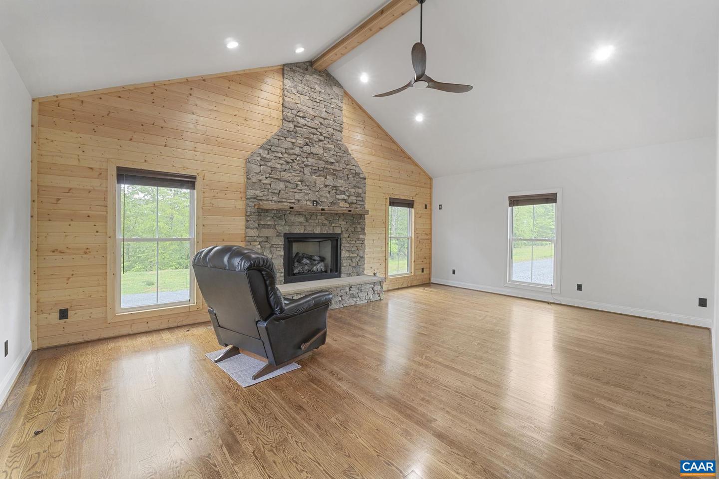 3162 OAK HILL RD, BUCKINGHAM, Virginia 23921, 3 Bedrooms Bedrooms, ,3 BathroomsBathrooms,Residential,For sale,3162 OAK HILL RD,664363 MLS # 664363