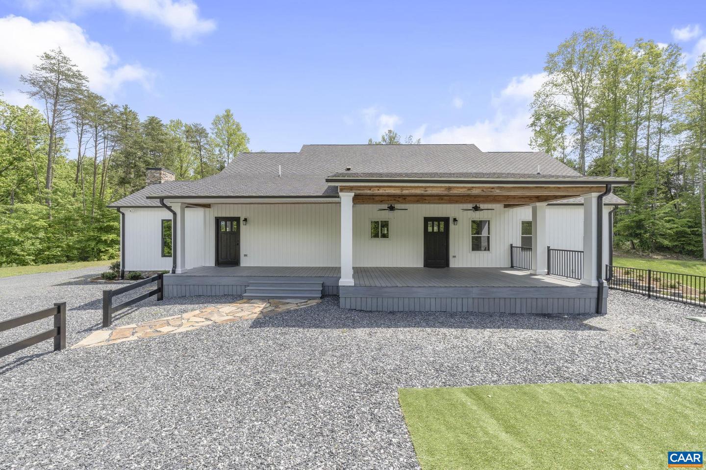 3162 OAK HILL RD, BUCKINGHAM, Virginia 23921, 3 Bedrooms Bedrooms, ,3 BathroomsBathrooms,Residential,For sale,3162 OAK HILL RD,664363 MLS # 664363