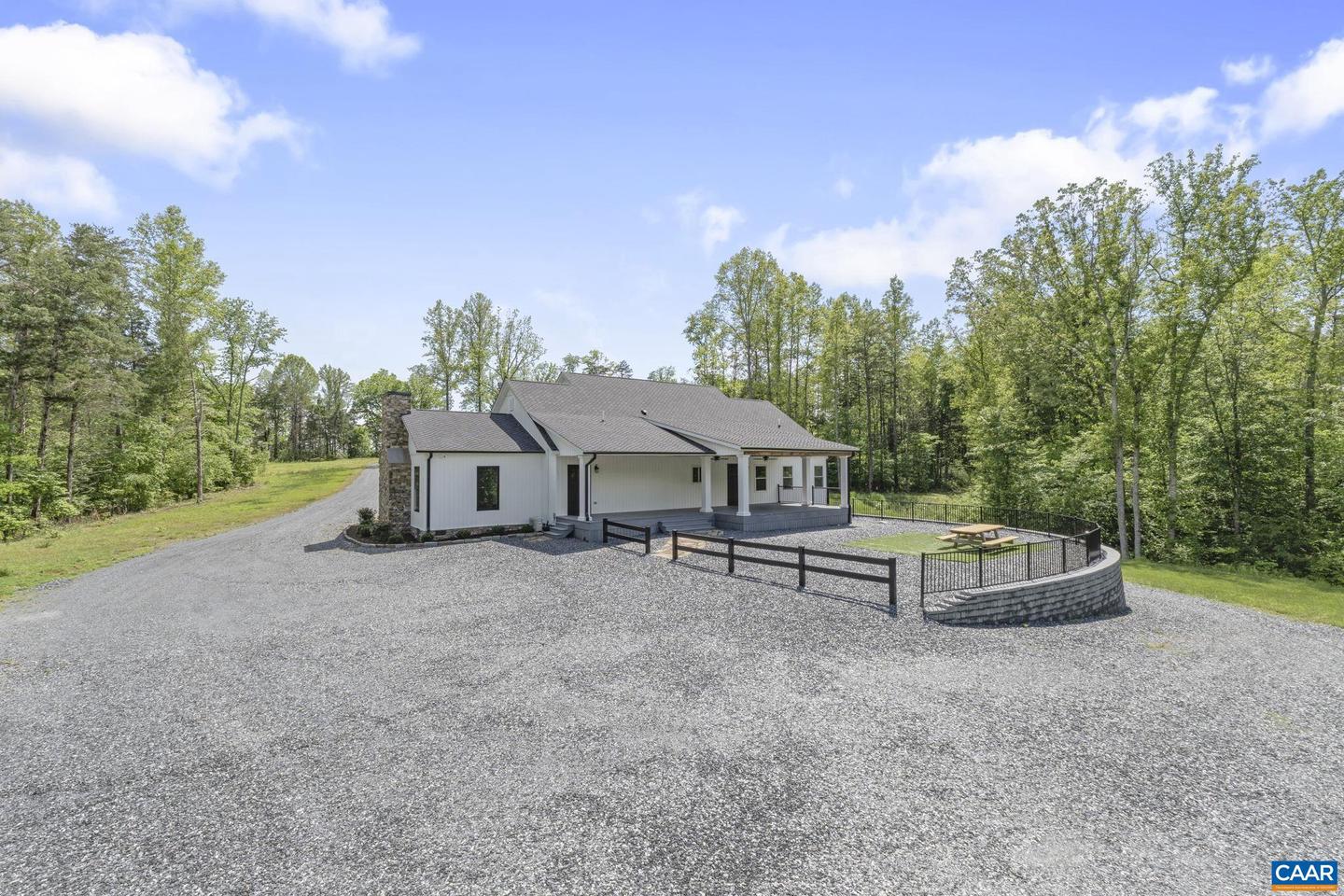 3162 OAK HILL RD, BUCKINGHAM, Virginia 23921, 3 Bedrooms Bedrooms, ,3 BathroomsBathrooms,Residential,For sale,3162 OAK HILL RD,664363 MLS # 664363