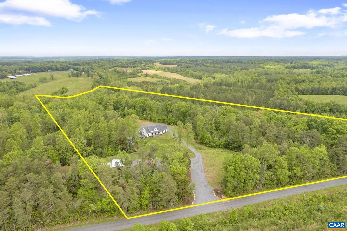 3162 OAK HILL RD, BUCKINGHAM, Virginia 23921, 3 Bedrooms Bedrooms, ,3 BathroomsBathrooms,Residential,For sale,3162 OAK HILL RD,664363 MLS # 664363