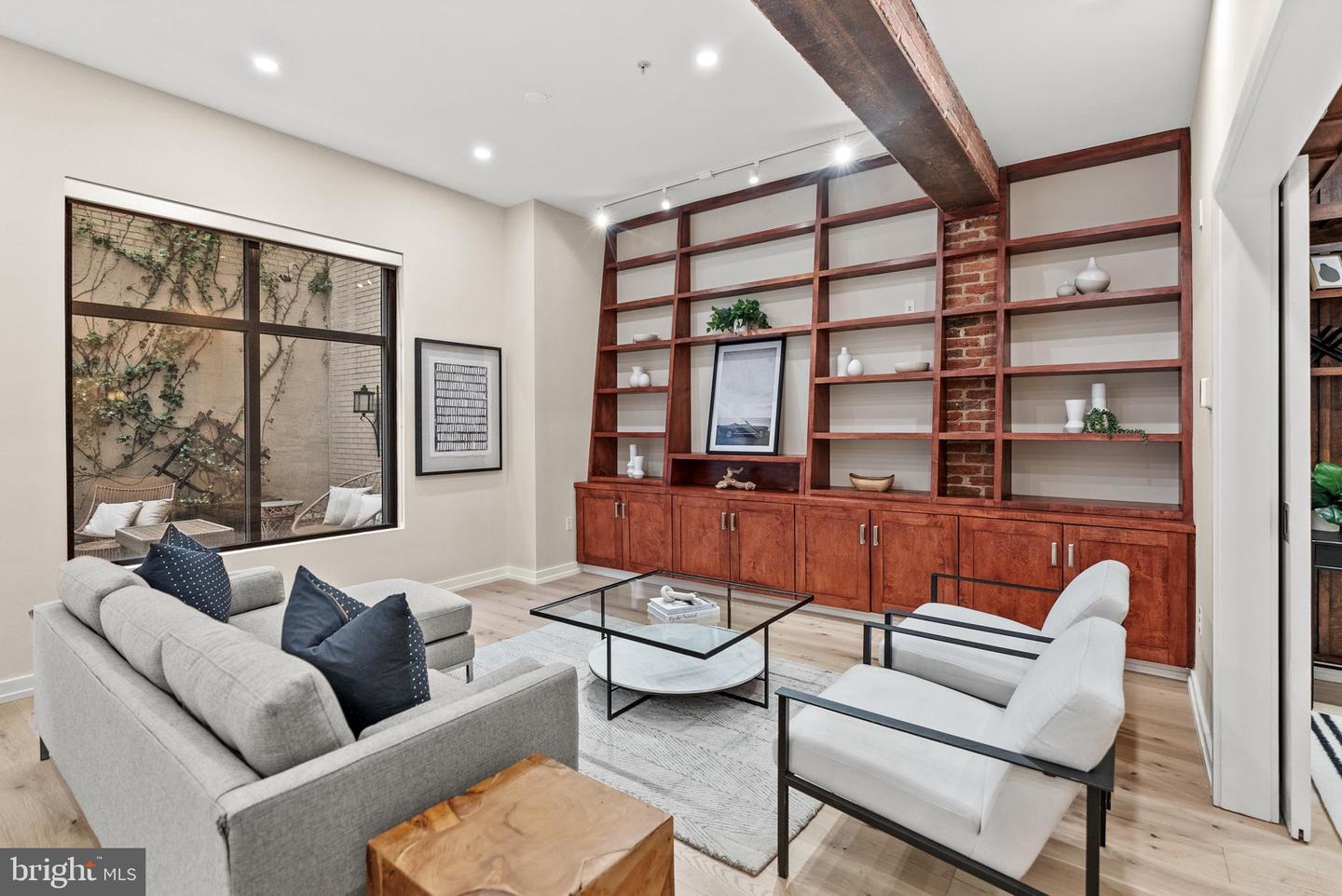 1413 P ST NW #203, WASHINGTON, District Of Columbia 20005, 3 Bedrooms Bedrooms, ,3 BathroomsBathrooms,Residential,For sale,1413 P ST NW #203,DCDC2200062 MLS # DCDC2200062