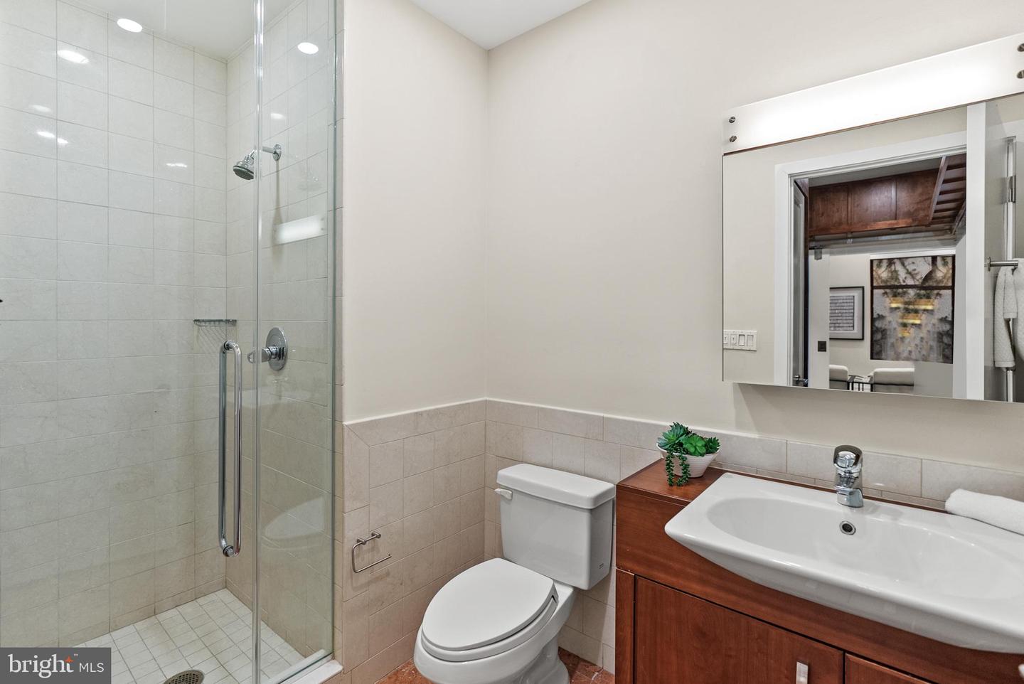 1413 P ST NW #203, WASHINGTON, District Of Columbia 20005, 3 Bedrooms Bedrooms, ,3 BathroomsBathrooms,Residential,For sale,1413 P ST NW #203,DCDC2200062 MLS # DCDC2200062