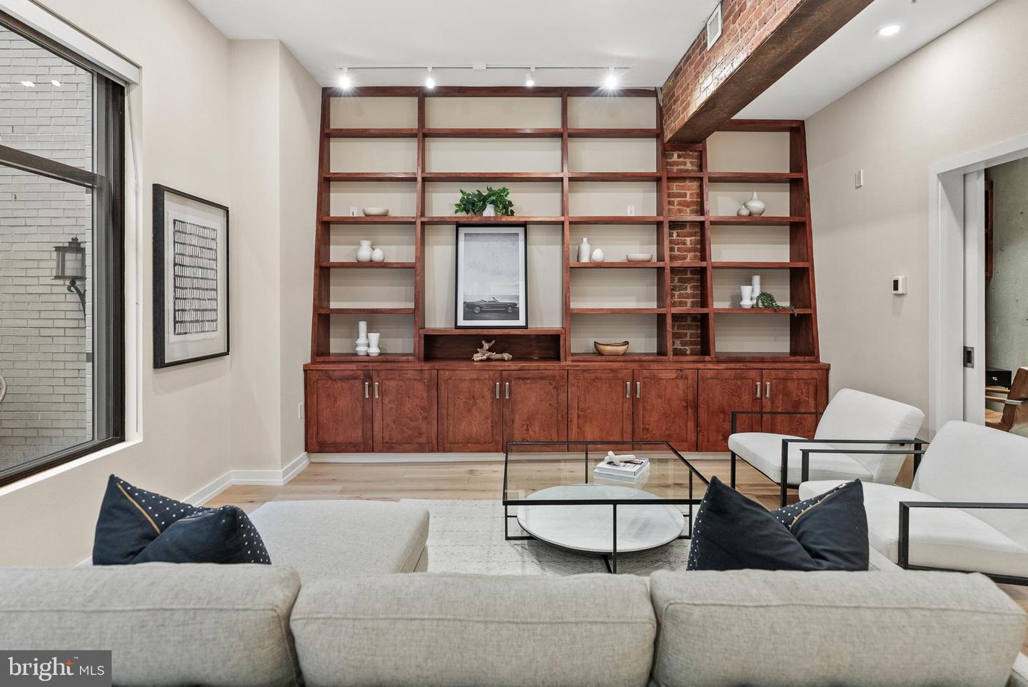 1413 P ST NW #203, WASHINGTON, District Of Columbia 20005, 3 Bedrooms Bedrooms, ,3 BathroomsBathrooms,Residential,For sale,1413 P ST NW #203,DCDC2200062 MLS # DCDC2200062