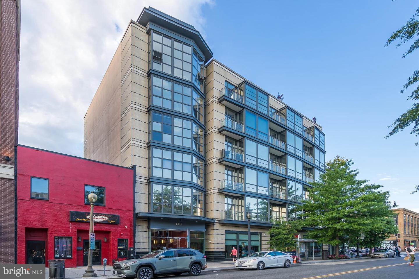 1413 P ST NW #203, WASHINGTON, District Of Columbia 20005, 3 Bedrooms Bedrooms, ,3 BathroomsBathrooms,Residential,For sale,1413 P ST NW #203,DCDC2200062 MLS # DCDC2200062