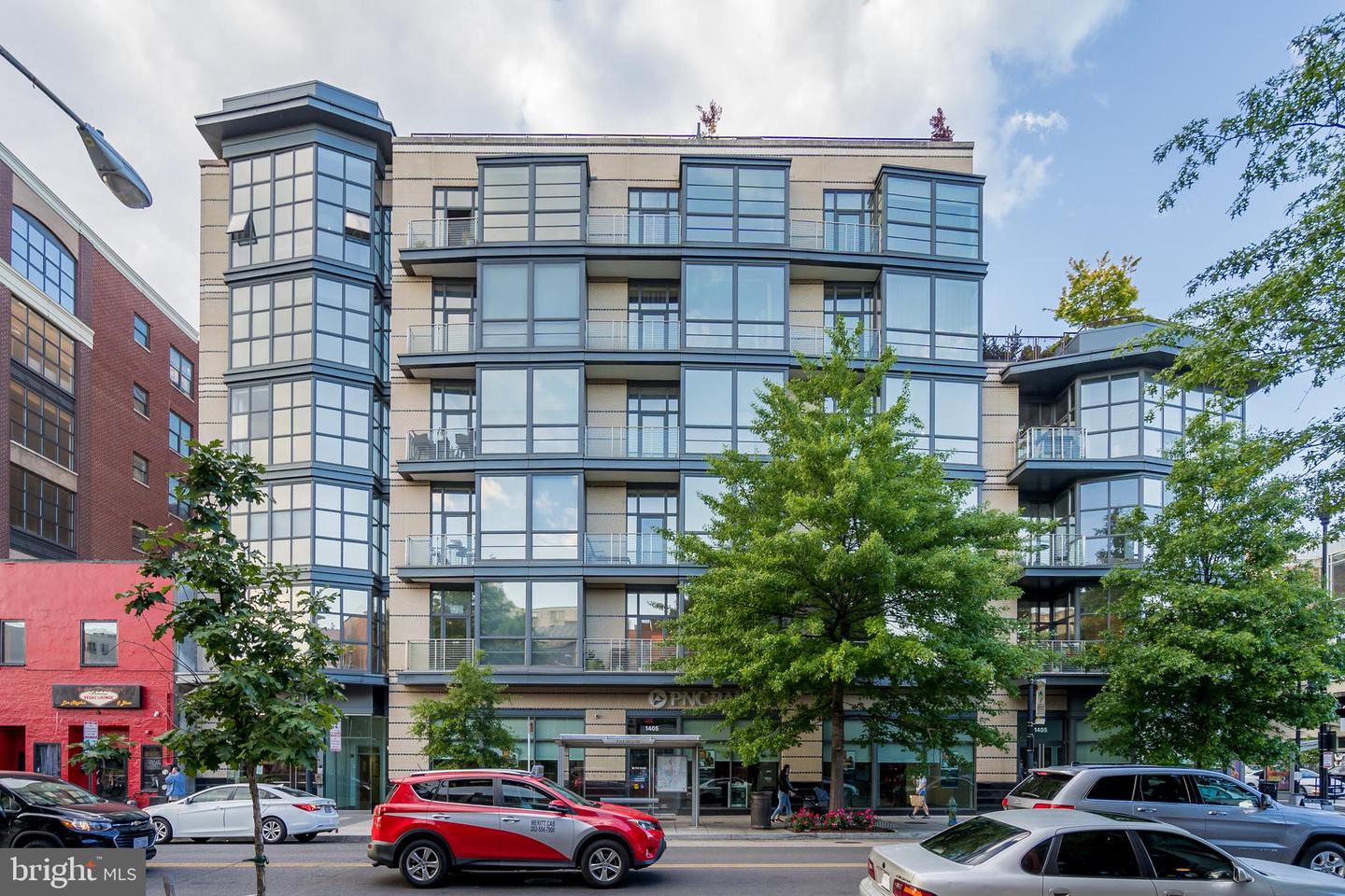 1413 P ST NW #203, WASHINGTON, District Of Columbia 20005, 3 Bedrooms Bedrooms, ,3 BathroomsBathrooms,Residential,For sale,1413 P ST NW #203,DCDC2200062 MLS # DCDC2200062