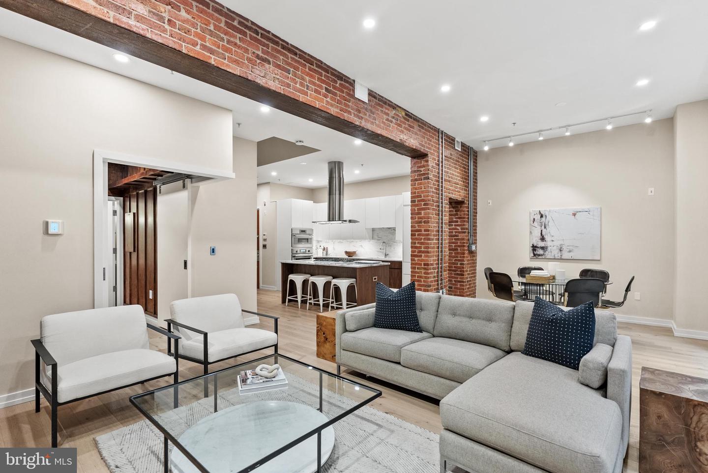 1413 P ST NW #203, WASHINGTON, District Of Columbia 20005, 3 Bedrooms Bedrooms, ,3 BathroomsBathrooms,Residential,For sale,1413 P ST NW #203,DCDC2200062 MLS # DCDC2200062