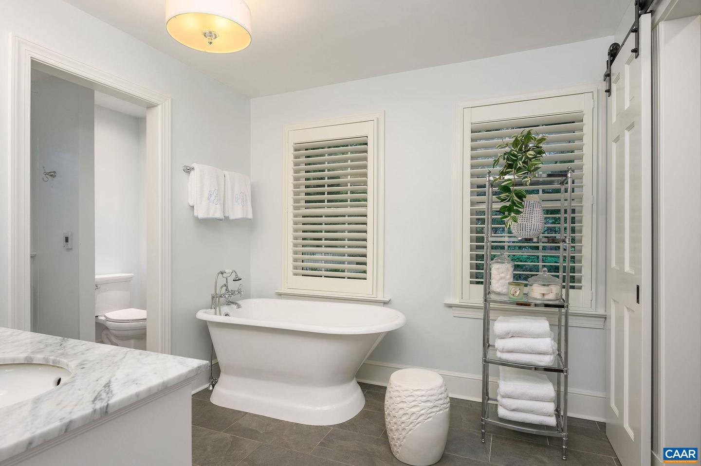 1600 OXFORD RD, CHARLOTTESVILLE, Virginia 22903, 4 Bedrooms Bedrooms, ,4 BathroomsBathrooms,Residential,For sale,1600 OXFORD RD,664379 MLS # 664379
