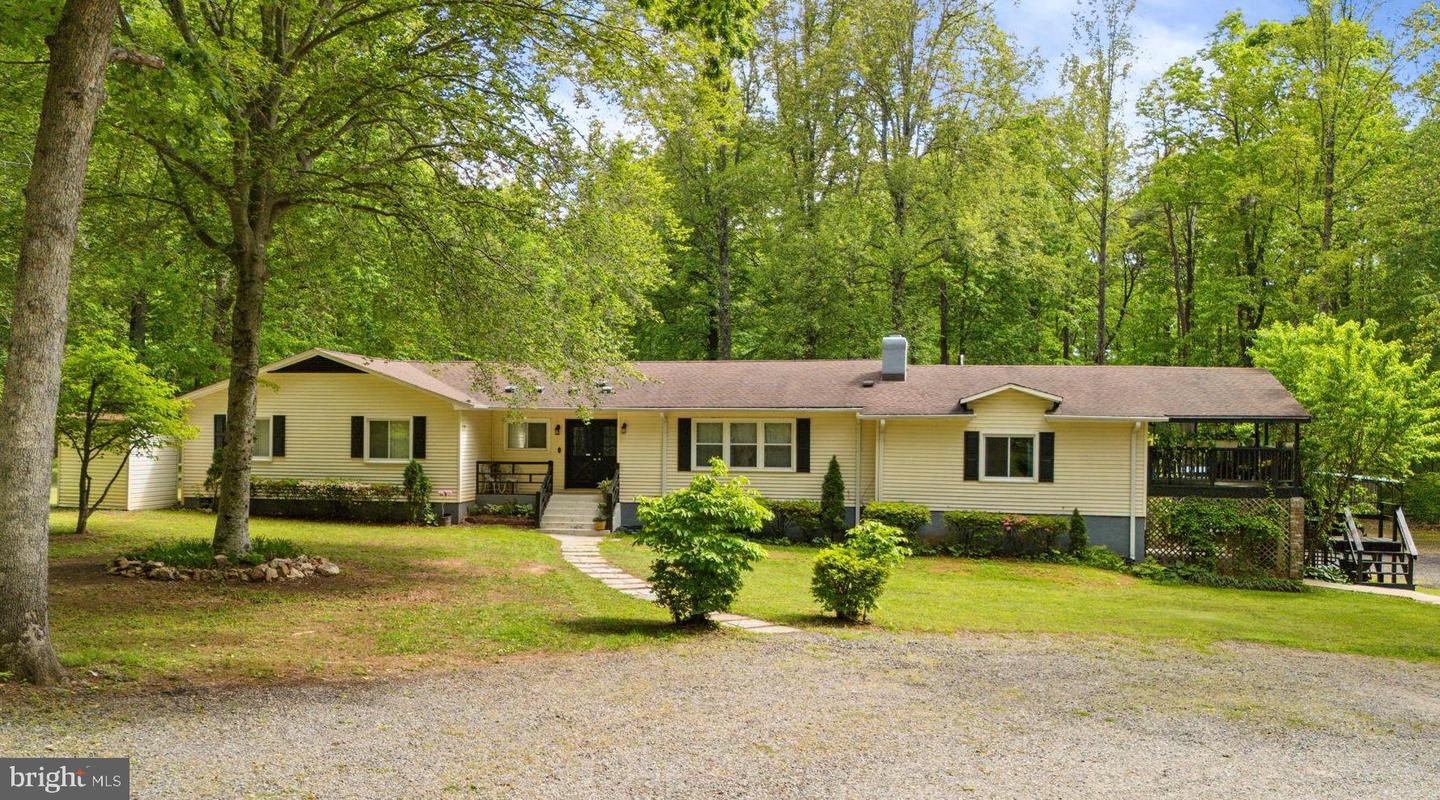 141 MEADOWS RD, FREDERICKSBURG, Virginia 22406, 5 Bedrooms Bedrooms, ,3 BathroomsBathrooms,Residential,For sale,141 MEADOWS RD,VAST2038718 MLS # VAST2038718