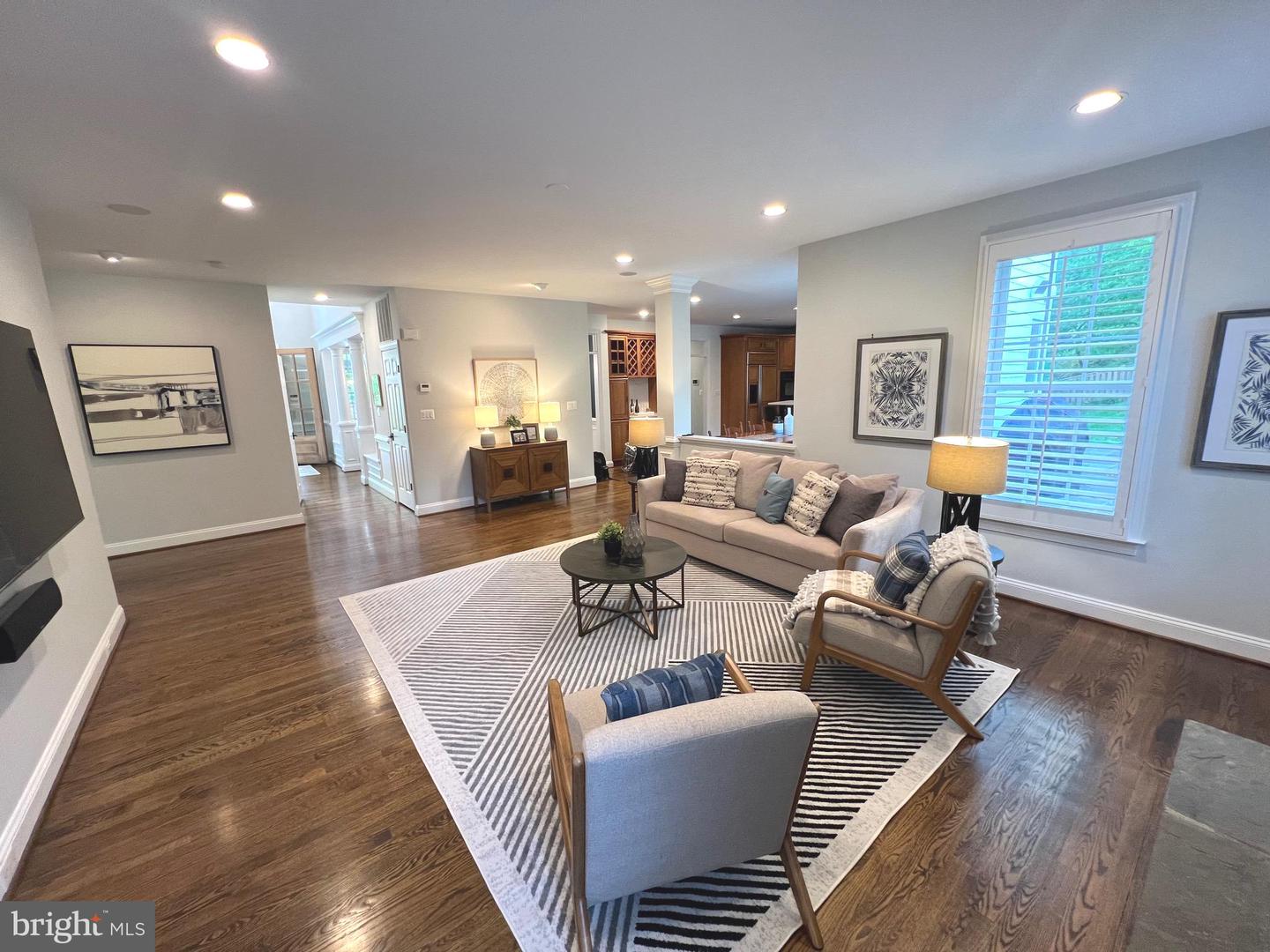 1918 VALLEYWOOD RD, MCLEAN, Virginia 22101, 6 Bedrooms Bedrooms, ,6 BathroomsBathrooms,Residential,For sale,1918 VALLEYWOOD RD,VAFX2240182 MLS # VAFX2240182