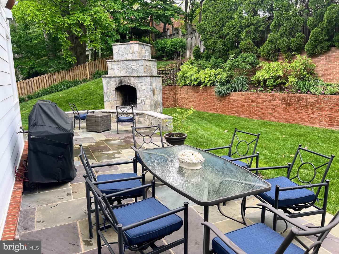 1918 VALLEYWOOD RD, MCLEAN, Virginia 22101, 6 Bedrooms Bedrooms, ,6 BathroomsBathrooms,Residential,For sale,1918 VALLEYWOOD RD,VAFX2240182 MLS # VAFX2240182