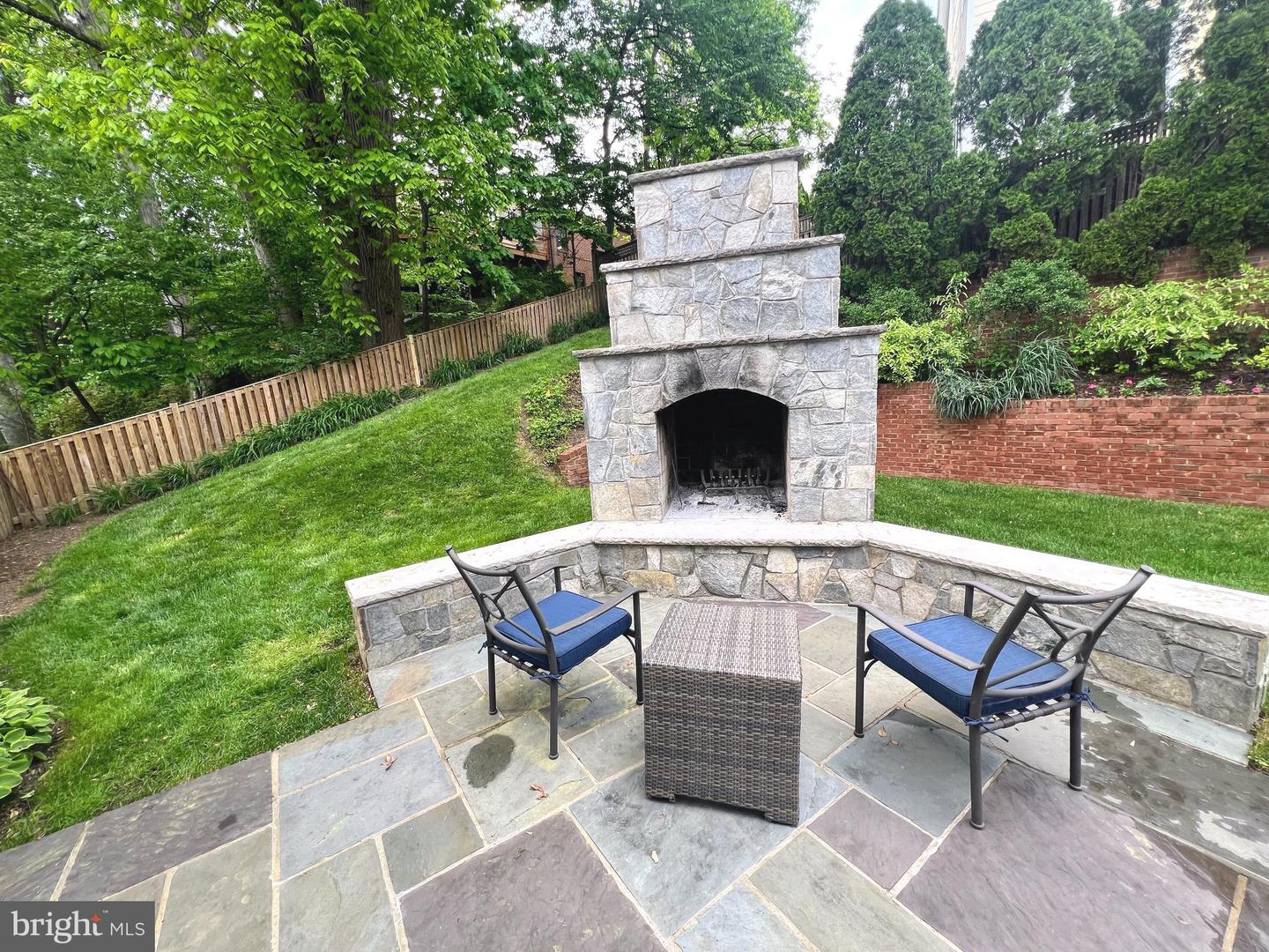 1918 VALLEYWOOD RD, MCLEAN, Virginia 22101, 6 Bedrooms Bedrooms, ,6 BathroomsBathrooms,Residential,For sale,1918 VALLEYWOOD RD,VAFX2240182 MLS # VAFX2240182