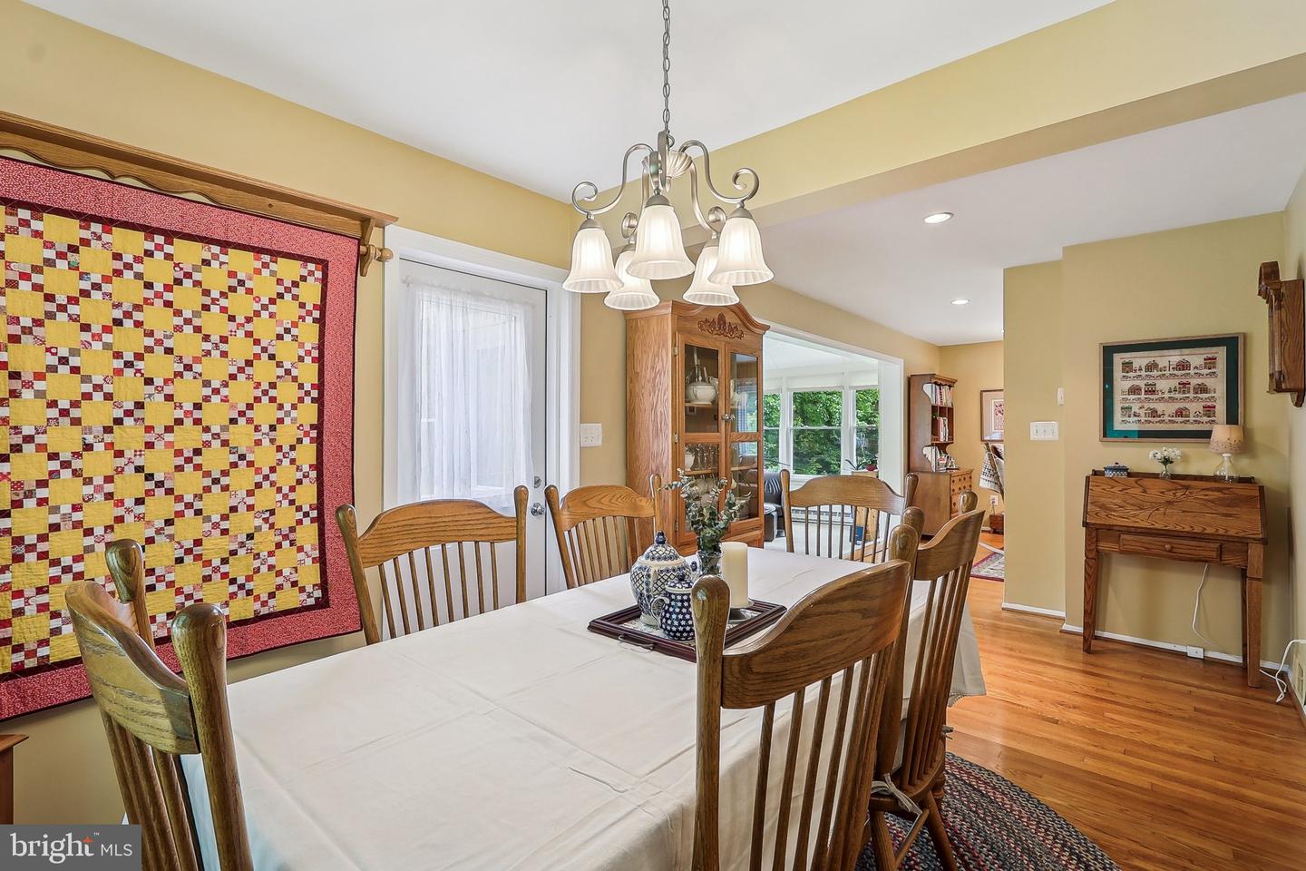3919 30TH ST N, ARLINGTON, Virginia 22207, 3 Bedrooms Bedrooms, ,2 BathroomsBathrooms,Residential,For sale,3919 30TH ST N,VAAR2057390 MLS # VAAR2057390