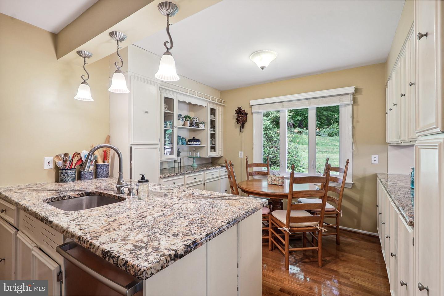 3919 30TH ST N, ARLINGTON, Virginia 22207, 3 Bedrooms Bedrooms, ,2 BathroomsBathrooms,Residential,For sale,3919 30TH ST N,VAAR2057390 MLS # VAAR2057390