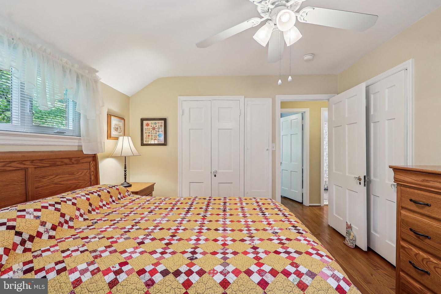 3919 30TH ST N, ARLINGTON, Virginia 22207, 3 Bedrooms Bedrooms, ,2 BathroomsBathrooms,Residential,For sale,3919 30TH ST N,VAAR2057390 MLS # VAAR2057390