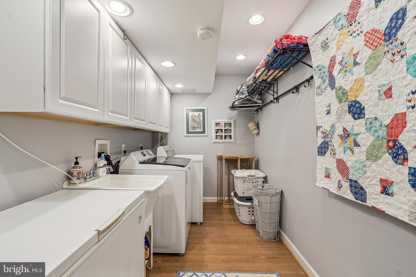 3919 30TH ST N, ARLINGTON, Virginia 22207, 3 Bedrooms Bedrooms, ,2 BathroomsBathrooms,Residential,For sale,3919 30TH ST N,VAAR2057390 MLS # VAAR2057390