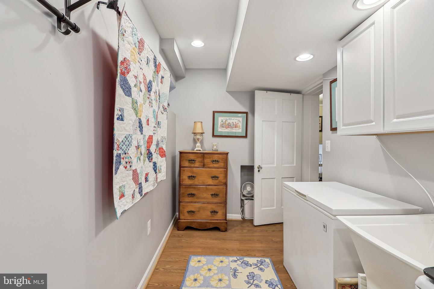 3919 30TH ST N, ARLINGTON, Virginia 22207, 3 Bedrooms Bedrooms, ,2 BathroomsBathrooms,Residential,For sale,3919 30TH ST N,VAAR2057390 MLS # VAAR2057390