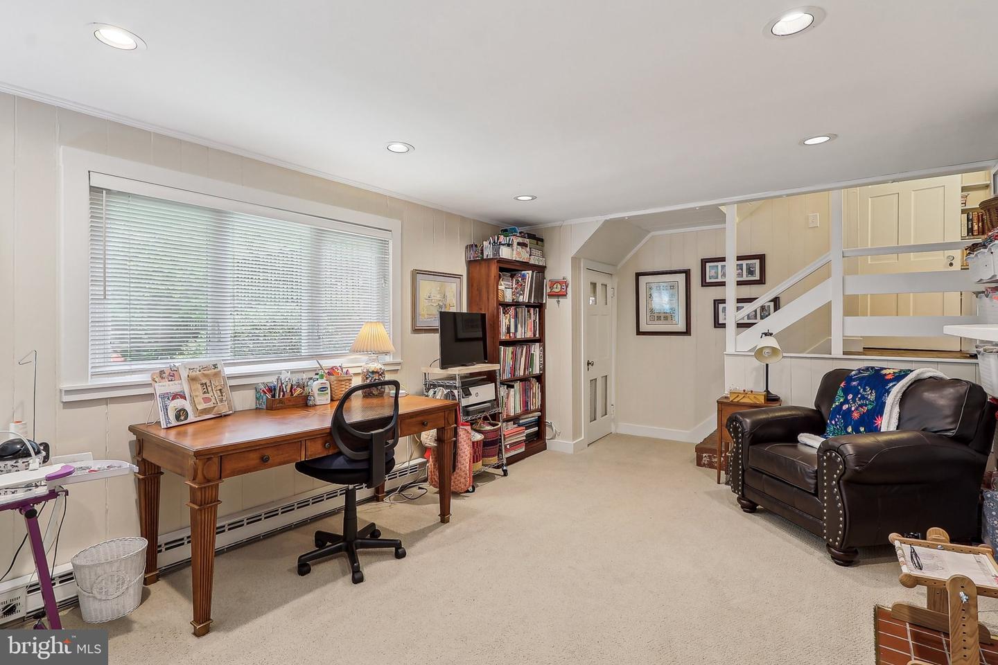 3919 30TH ST N, ARLINGTON, Virginia 22207, 3 Bedrooms Bedrooms, ,2 BathroomsBathrooms,Residential,For sale,3919 30TH ST N,VAAR2057390 MLS # VAAR2057390