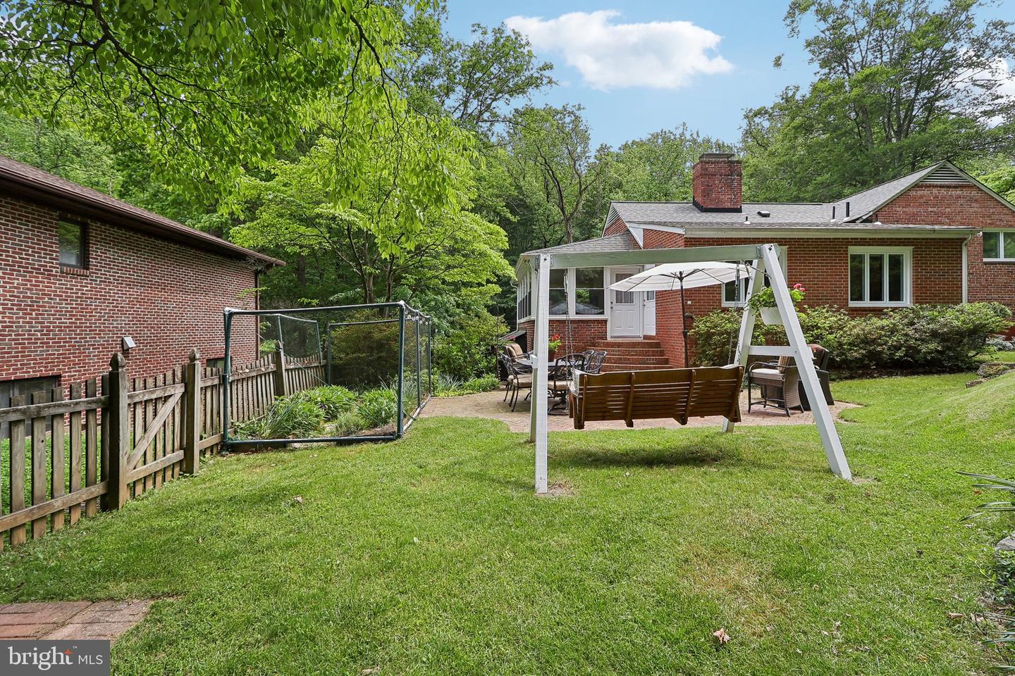 3919 30TH ST N, ARLINGTON, Virginia 22207, 3 Bedrooms Bedrooms, ,2 BathroomsBathrooms,Residential,For sale,3919 30TH ST N,VAAR2057390 MLS # VAAR2057390