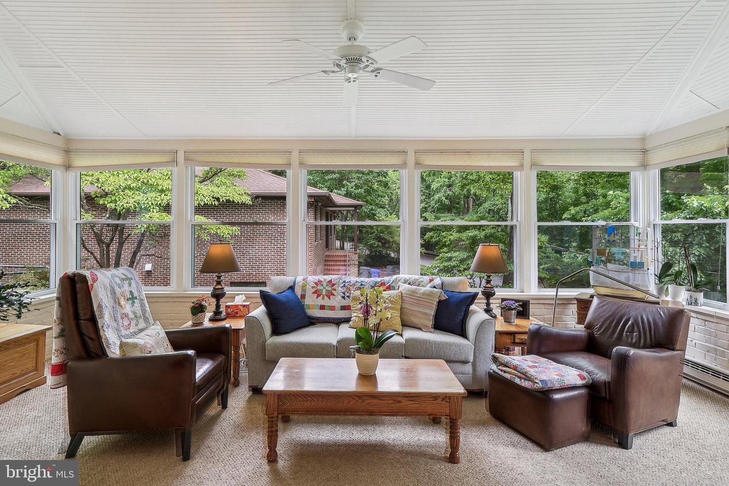 3919 30TH ST N, ARLINGTON, Virginia 22207, 3 Bedrooms Bedrooms, ,2 BathroomsBathrooms,Residential,For sale,3919 30TH ST N,VAAR2057390 MLS # VAAR2057390