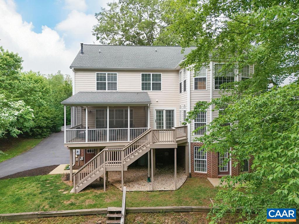 1396 DUNLORA DR, CHARLOTTESVILLE, Virginia 22901, 5 Bedrooms Bedrooms, ,3 BathroomsBathrooms,Residential,For sale,1396 DUNLORA DR,664464 MLS # 664464