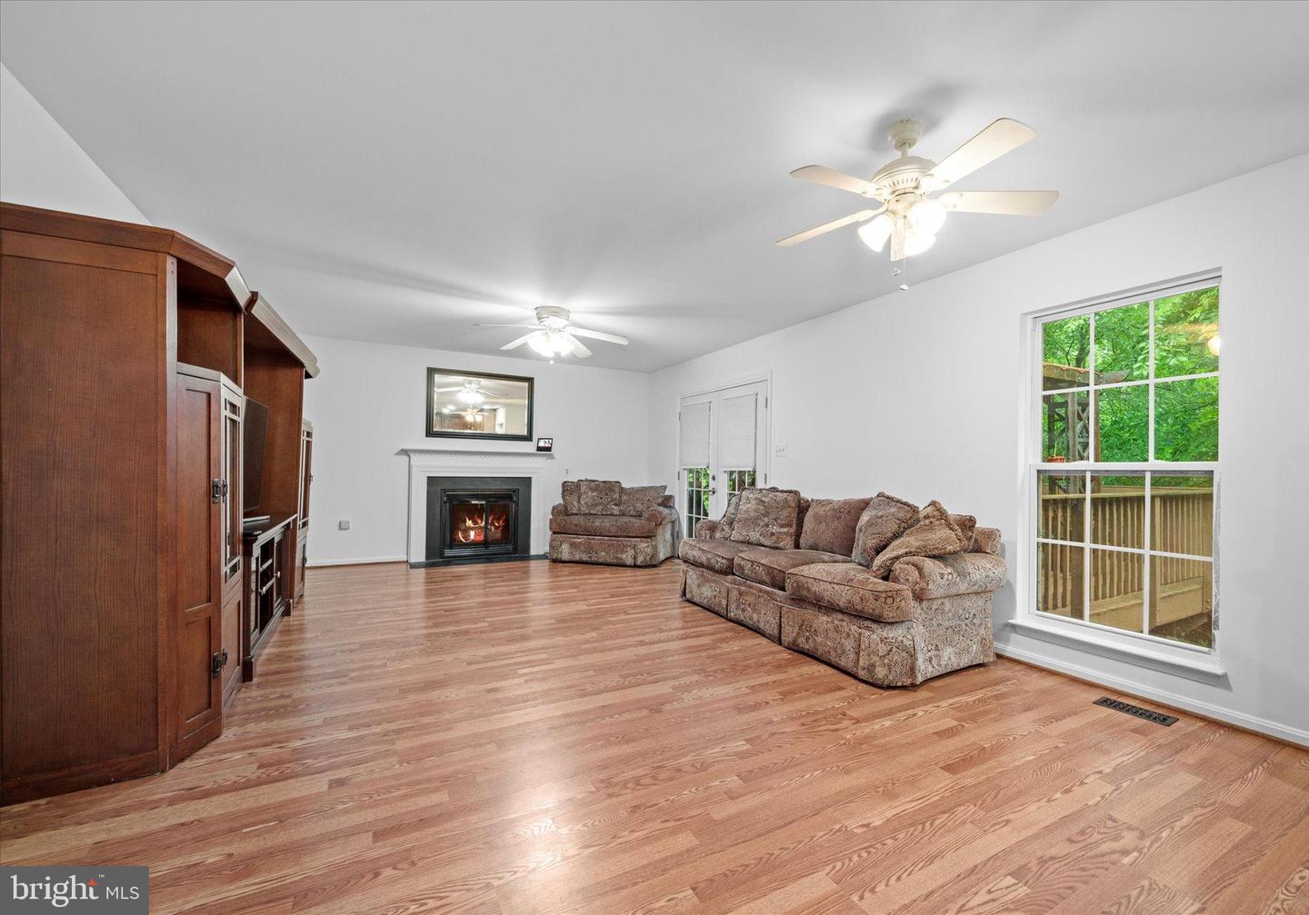 5270 QUEBEC PL, WOODBRIDGE, Virginia 22193, 5 Bedrooms Bedrooms, ,4 BathroomsBathrooms,Residential,For sale,5270 QUEBEC PL,VAPW2094612 MLS # VAPW2094612