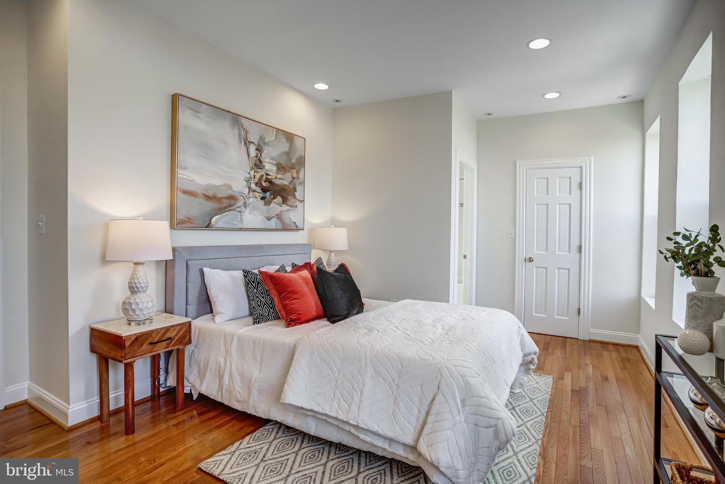 15 TODD PL NE, WASHINGTON, District Of Columbia 20002, 4 Bedrooms Bedrooms, ,2 BathroomsBathrooms,Residential,For sale,15 TODD PL NE,DCDC2200594 MLS # DCDC2200594