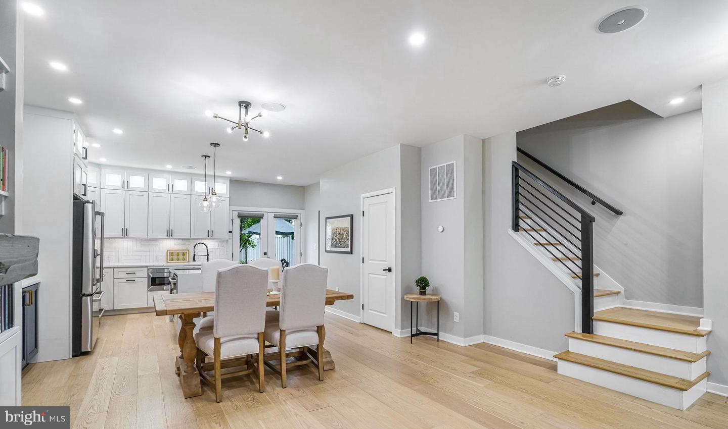 603 N ALFRED ST, ALEXANDRIA, Virginia 22314, 4 Bedrooms Bedrooms, ,4 BathroomsBathrooms,Residential,For sale,603 N ALFRED ST,VAAX2045366 MLS # VAAX2045366