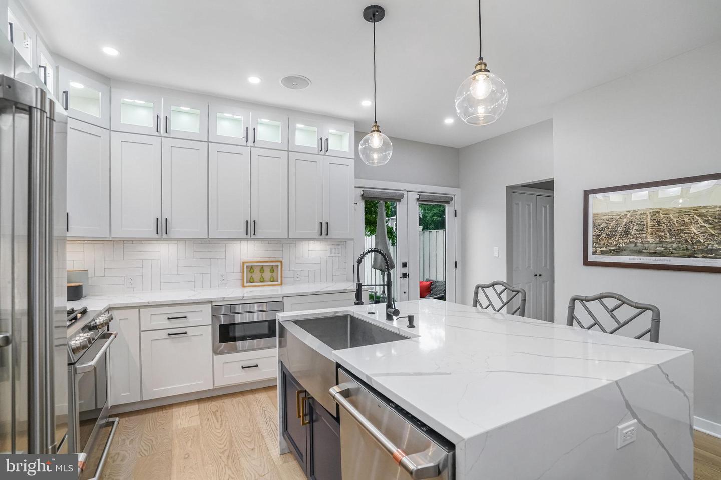603 N ALFRED ST, ALEXANDRIA, Virginia 22314, 4 Bedrooms Bedrooms, ,4 BathroomsBathrooms,Residential,For sale,603 N ALFRED ST,VAAX2045366 MLS # VAAX2045366