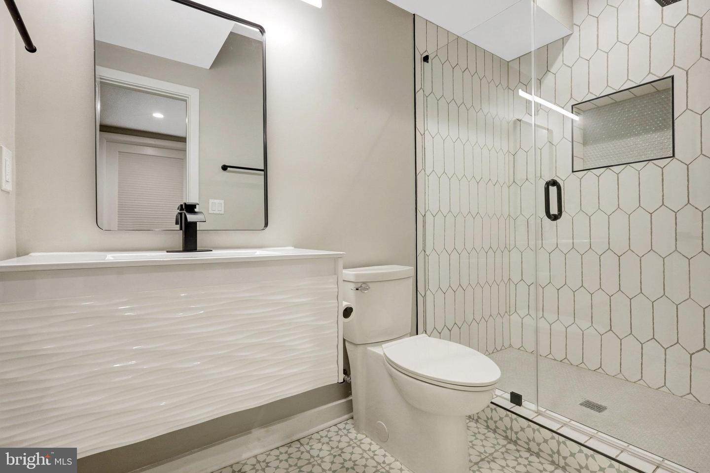 603 N ALFRED ST, ALEXANDRIA, Virginia 22314, 4 Bedrooms Bedrooms, ,4 BathroomsBathrooms,Residential,For sale,603 N ALFRED ST,VAAX2045366 MLS # VAAX2045366
