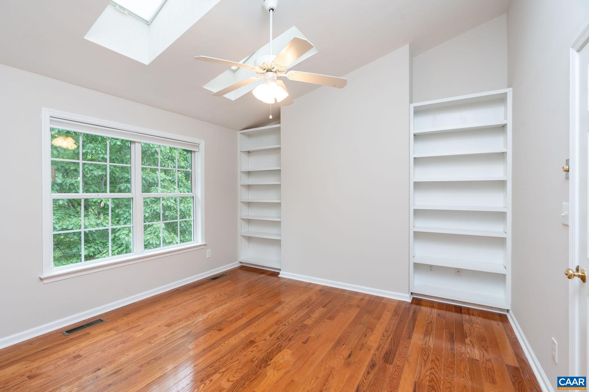 1441 GLENSIDE GREEN, CHARLOTTESVILLE, Virginia 22901, 3 Bedrooms Bedrooms, ,2 BathroomsBathrooms,Residential,1441 GLENSIDE GREEN,664579 MLS # 664579