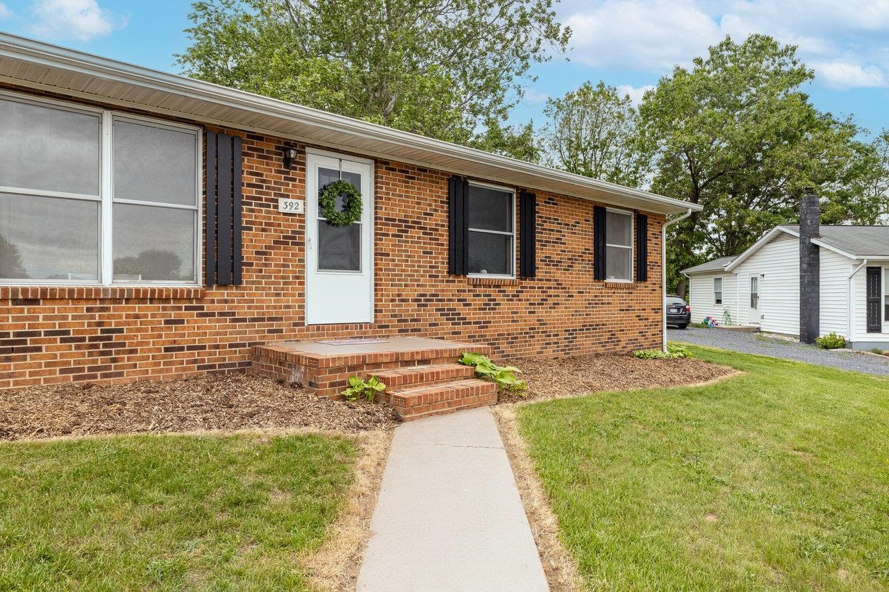 392 WALKER WAY, TIMBERVILLE, Virginia 22853, 3 Bedrooms Bedrooms, ,1 BathroomBathrooms,Residential,392 WALKER WAY,664584 MLS # 664584