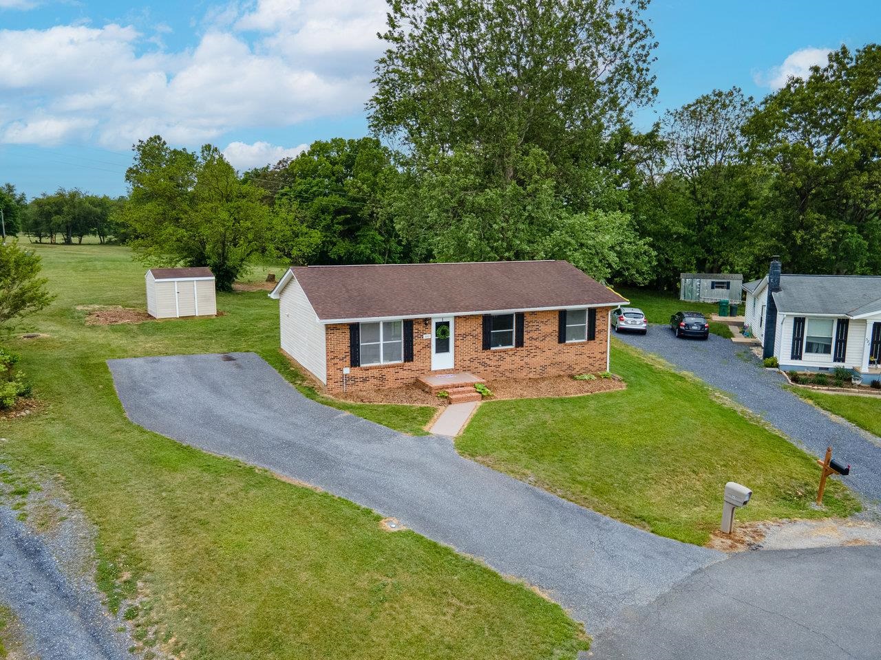 392 WALKER WAY, TIMBERVILLE, Virginia 22853, 3 Bedrooms Bedrooms, ,1 BathroomBathrooms,Residential,392 WALKER WAY,664584 MLS # 664584