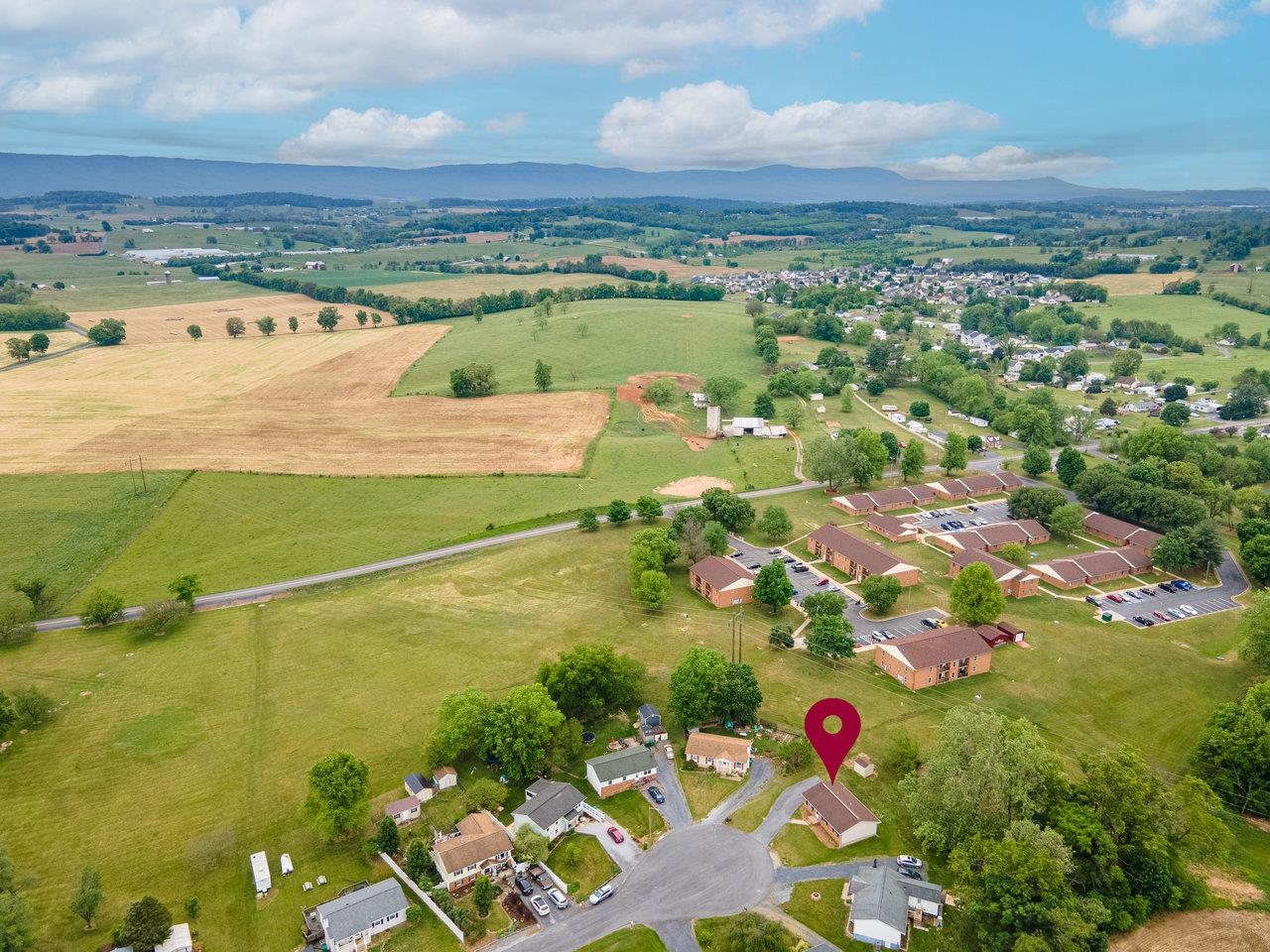 392 WALKER WAY, TIMBERVILLE, Virginia 22853, 3 Bedrooms Bedrooms, ,1 BathroomBathrooms,Residential,392 WALKER WAY,664584 MLS # 664584