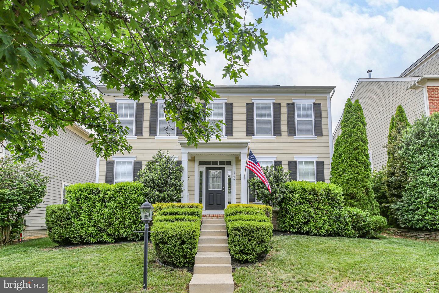 1206 ANDERSON ST, FREDERICKSBURG, Virginia 22401, 4 Bedrooms Bedrooms, ,2 BathroomsBathrooms,Residential,For sale,1206 ANDERSON ST,VAFB2008232 MLS # VAFB2008232