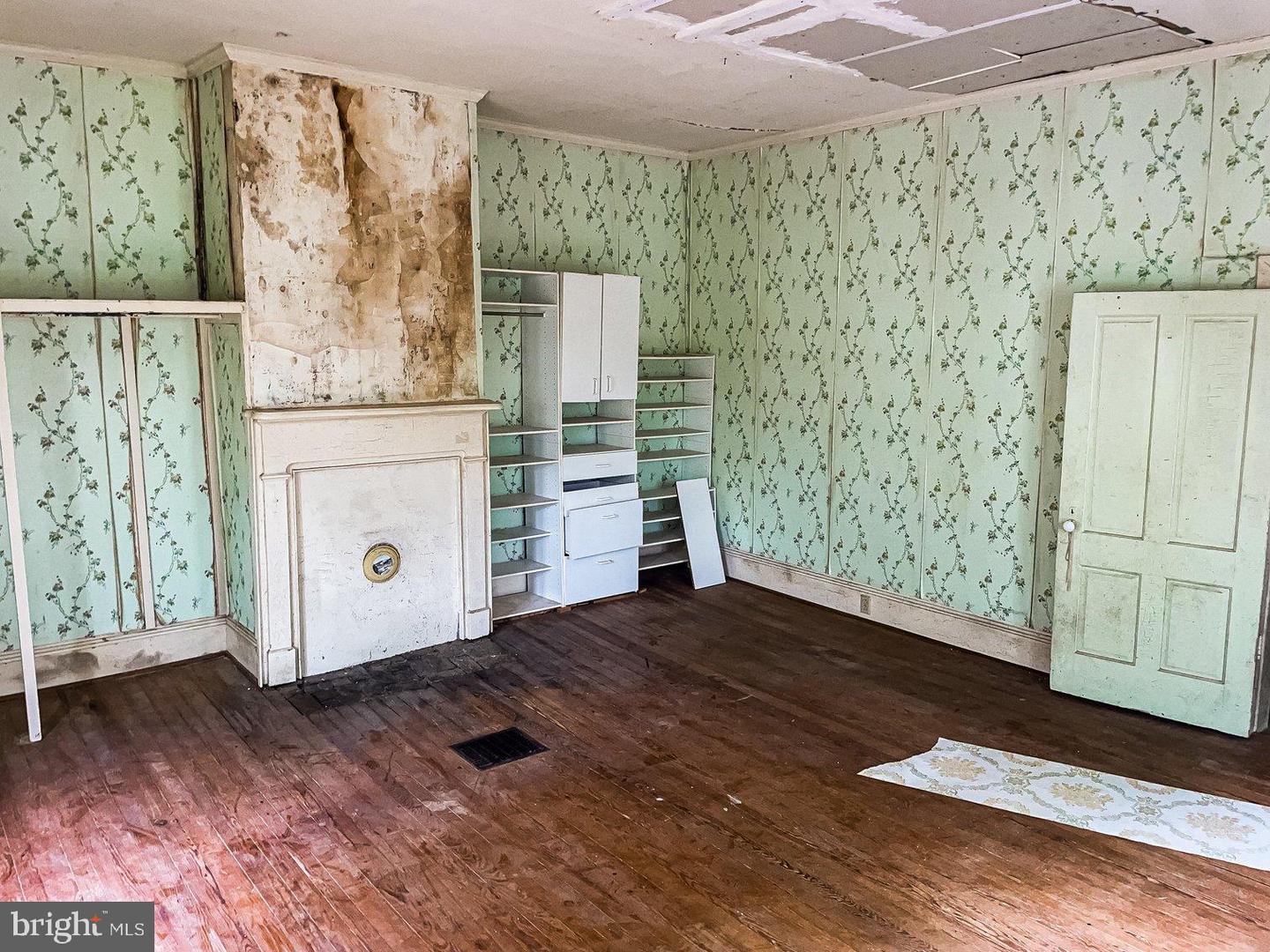 22446 E DEPOT ST, NEWSOMS, Virginia 23874, 3 Bedrooms Bedrooms, ,2 BathroomsBathrooms,Residential,For sale,22446 E DEPOT ST,VASU2000024 MLS # VASU2000024