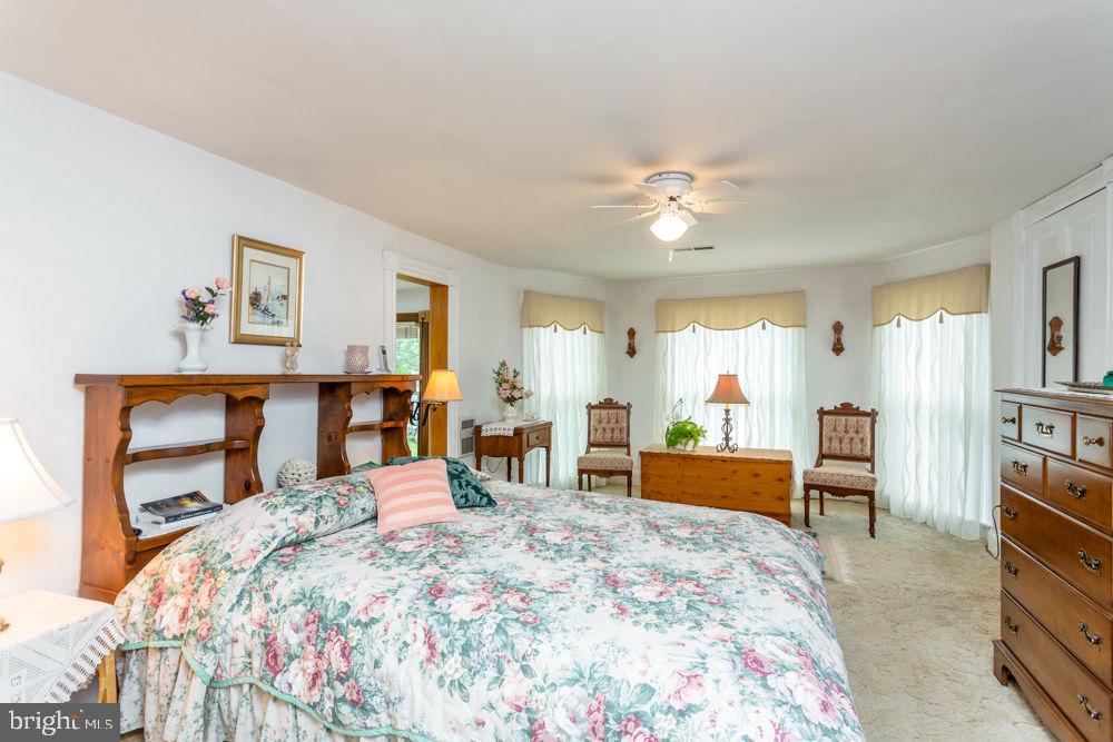 121 S CENTRAL ST, BROADWAY, Virginia 22815, 4 Bedrooms Bedrooms, ,2 BathroomsBathrooms,Residential,For sale,121 S CENTRAL ST,VARO2002304 MLS # VARO2002304