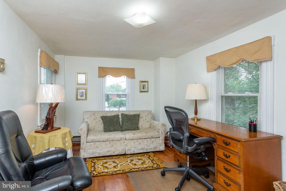 121 S CENTRAL ST, BROADWAY, Virginia 22815, 4 Bedrooms Bedrooms, ,2 BathroomsBathrooms,Residential,For sale,121 S CENTRAL ST,VARO2002304 MLS # VARO2002304