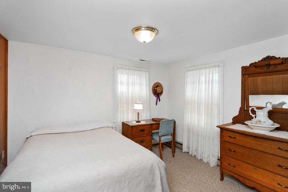 121 S CENTRAL ST, BROADWAY, Virginia 22815, 4 Bedrooms Bedrooms, ,2 BathroomsBathrooms,Residential,For sale,121 S CENTRAL ST,VARO2002304 MLS # VARO2002304
