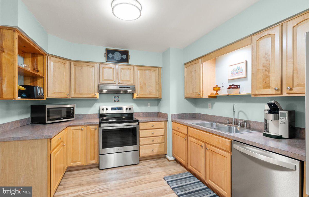 507 LAKEVIEW PKWY, LOCUST GROVE, Virginia 22508, 3 Bedrooms Bedrooms, ,2 BathroomsBathrooms,Residential,For sale,507 LAKEVIEW PKWY,VAOR2009702 MLS # VAOR2009702
