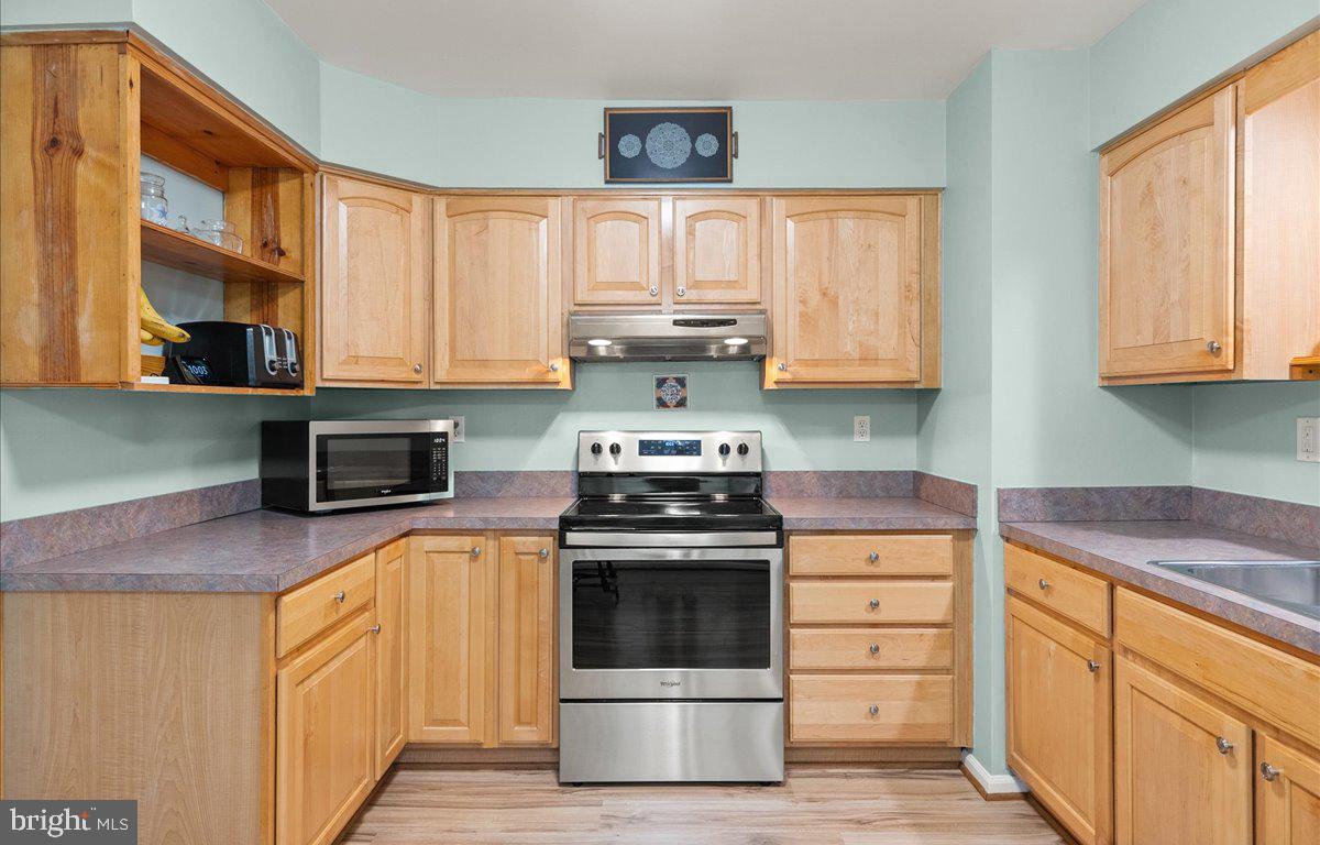 507 LAKEVIEW PKWY, LOCUST GROVE, Virginia 22508, 3 Bedrooms Bedrooms, ,2 BathroomsBathrooms,Residential,For sale,507 LAKEVIEW PKWY,VAOR2009702 MLS # VAOR2009702