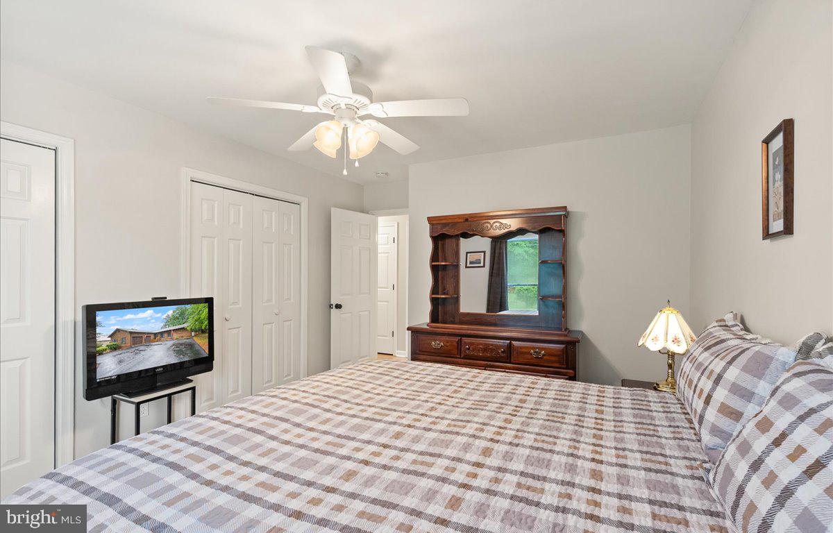 507 LAKEVIEW PKWY, LOCUST GROVE, Virginia 22508, 3 Bedrooms Bedrooms, ,2 BathroomsBathrooms,Residential,For sale,507 LAKEVIEW PKWY,VAOR2009702 MLS # VAOR2009702