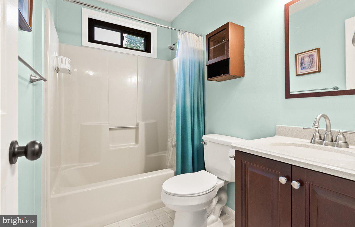 507 LAKEVIEW PKWY, LOCUST GROVE, Virginia 22508, 3 Bedrooms Bedrooms, ,2 BathroomsBathrooms,Residential,For sale,507 LAKEVIEW PKWY,VAOR2009702 MLS # VAOR2009702