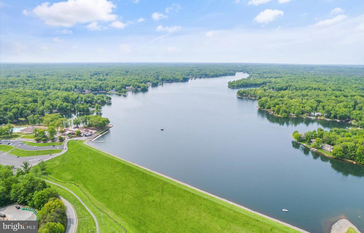507 LAKEVIEW PKWY, LOCUST GROVE, Virginia 22508, 3 Bedrooms Bedrooms, ,2 BathroomsBathrooms,Residential,For sale,507 LAKEVIEW PKWY,VAOR2009702 MLS # VAOR2009702