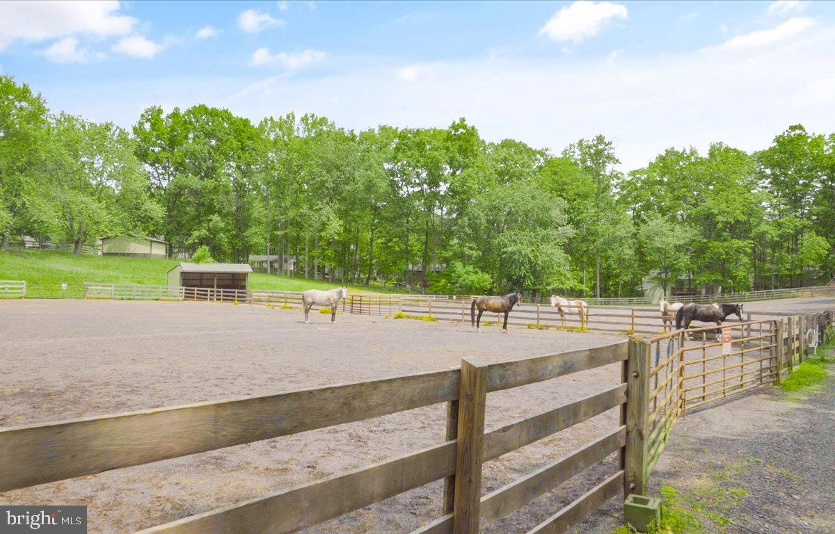 507 LAKEVIEW PKWY, LOCUST GROVE, Virginia 22508, 3 Bedrooms Bedrooms, ,2 BathroomsBathrooms,Residential,For sale,507 LAKEVIEW PKWY,VAOR2009702 MLS # VAOR2009702