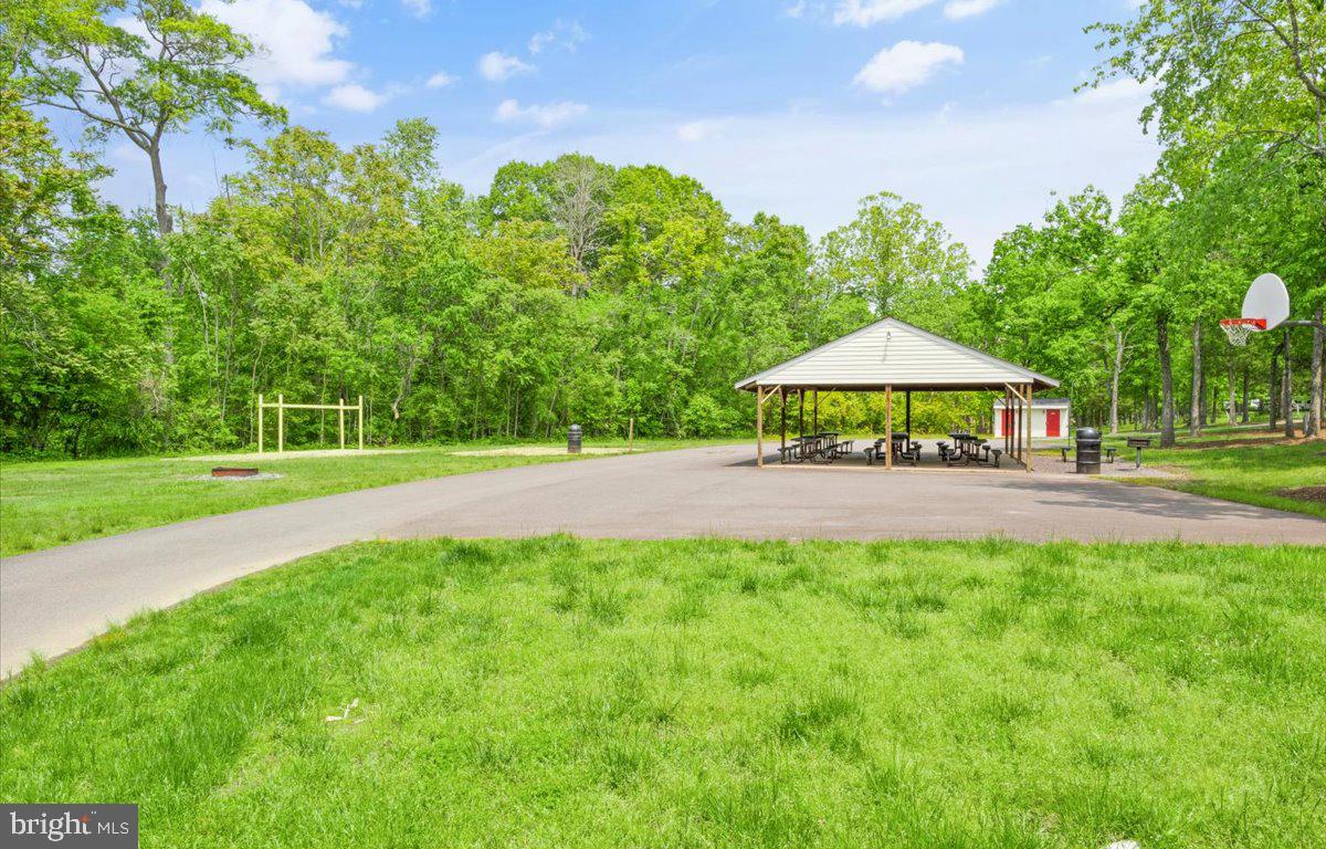 507 LAKEVIEW PKWY, LOCUST GROVE, Virginia 22508, 3 Bedrooms Bedrooms, ,2 BathroomsBathrooms,Residential,For sale,507 LAKEVIEW PKWY,VAOR2009702 MLS # VAOR2009702