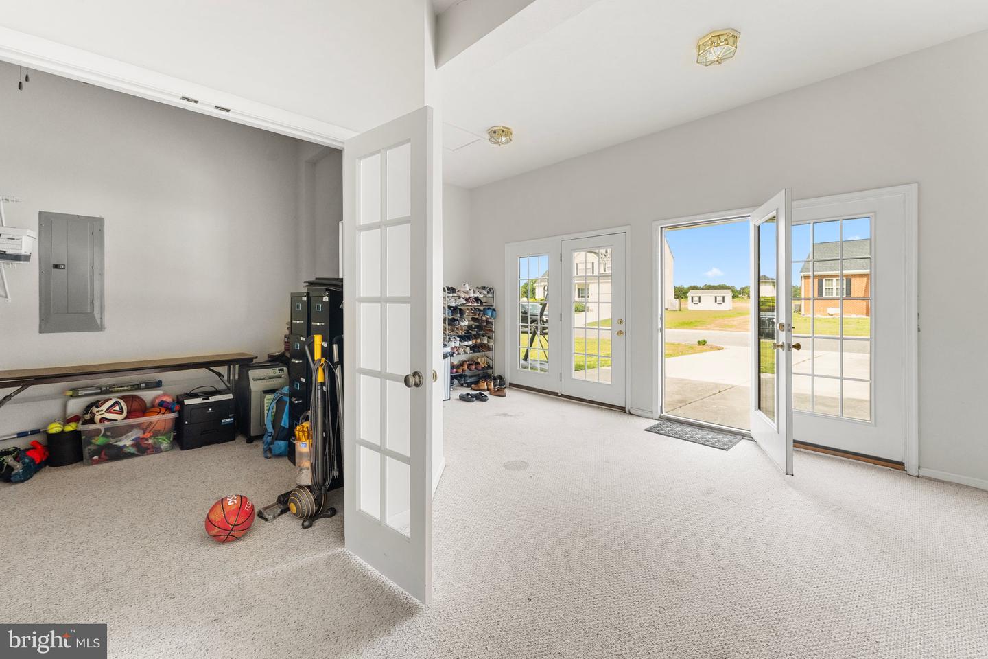 111 HOBBS HOLE LN, TAPPAHANNOCK, Virginia 22560, 4 Bedrooms Bedrooms, 8 Rooms Rooms,2 BathroomsBathrooms,Residential,For sale,111 HOBBS HOLE LN,VAES2000882 MLS # VAES2000882