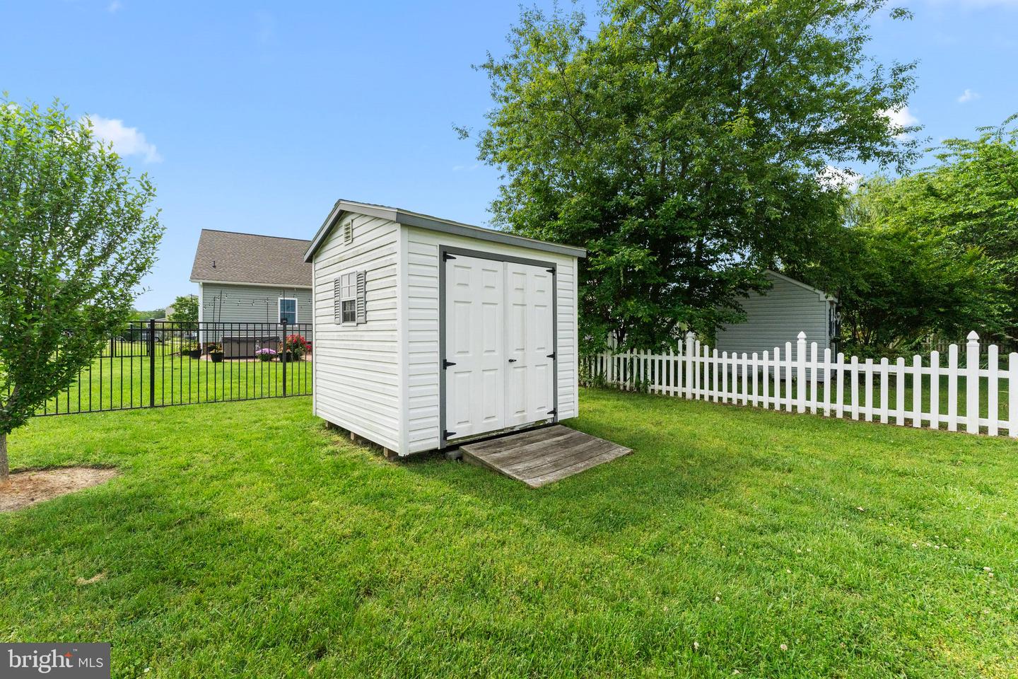 111 HOBBS HOLE LN, TAPPAHANNOCK, Virginia 22560, 4 Bedrooms Bedrooms, 8 Rooms Rooms,2 BathroomsBathrooms,Residential,For sale,111 HOBBS HOLE LN,VAES2000882 MLS # VAES2000882